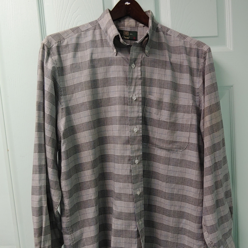 Orvis since 1856 Mens Button Down Shirt. Size M.